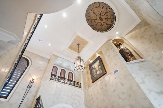 210 Costa Bella DR, Austin, TX 78734