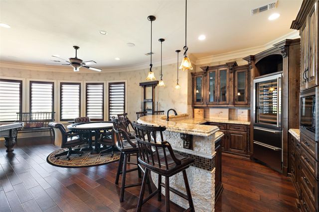 210 Costa Bella DR, Austin, TX 78734