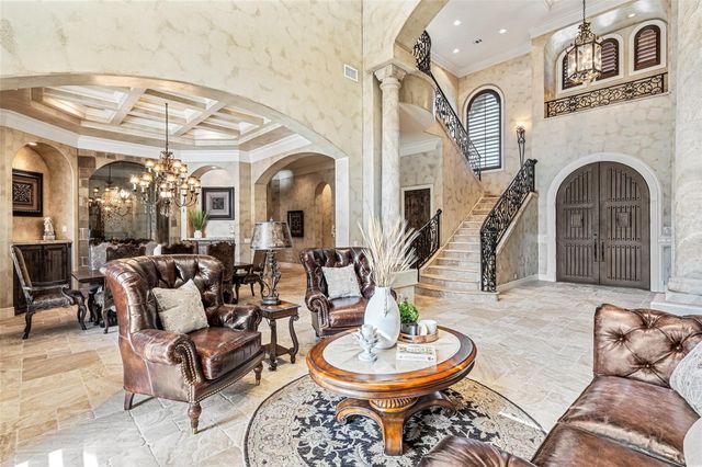 210 Costa Bella DR, Austin, TX 78734