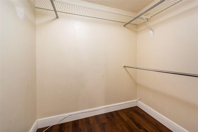 6101 N Falls Circle Drive 402, Lauderhill, FL 33319