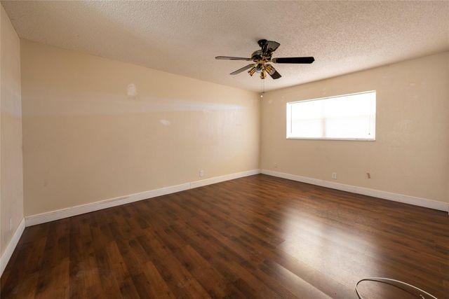 6101 N Falls Circle Drive 402, Lauderhill, FL 33319