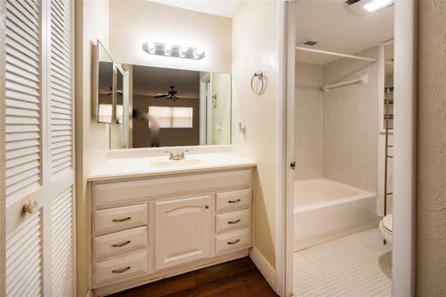 6101 N Falls Circle Drive 402, Lauderhill, FL 33319