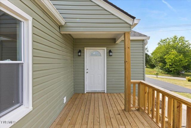 2286 Dave Buck Road, Johnson City, TN 37601