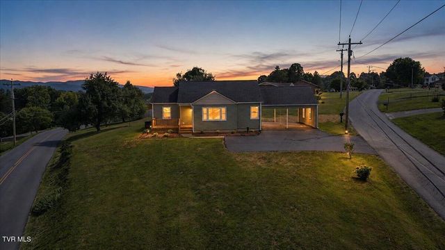 2286 Dave Buck Road, Johnson City, TN 37601
