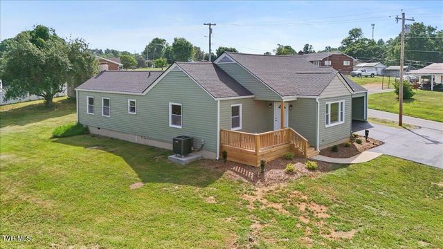 2286 Dave Buck Road, Johnson City, TN 37601