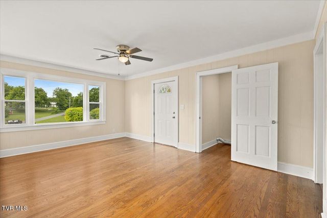 2286 Dave Buck Road, Johnson City, TN 37601