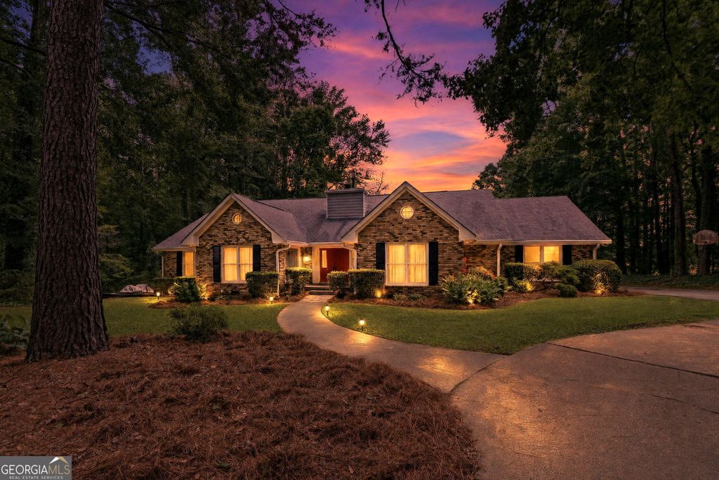 2164 Woodland Court, Jonesboro, GA 30236