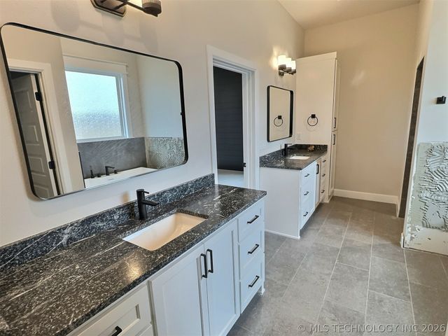 21670 E 112th Place S, Broken Arrow, OK 74014