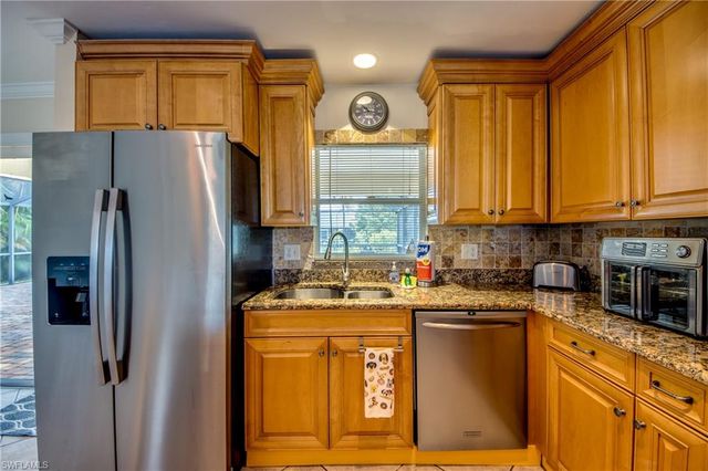 2919 SW 2nd PL, Cape Coral, FL 33914