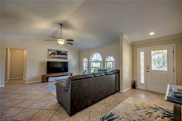 2919 SW 2nd PL, Cape Coral, FL 33914