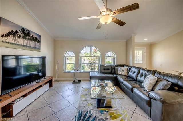 2919 SW 2nd PL, Cape Coral, FL 33914