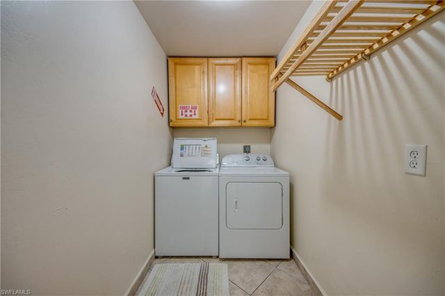 2919 SW 2nd PL, Cape Coral, FL 33914