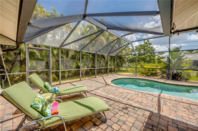 2919 SW 2nd PL, Cape Coral, FL 33914