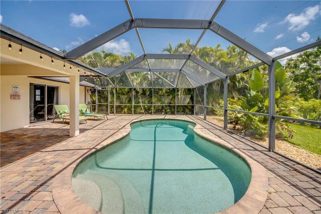 2919 SW 2nd PL, Cape Coral, FL 33914