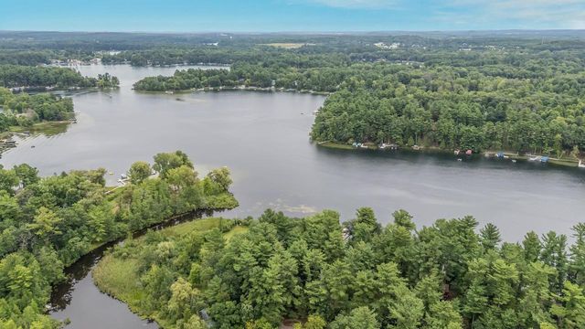N2286 FERN AVENUE, Waupaca, WI 54981