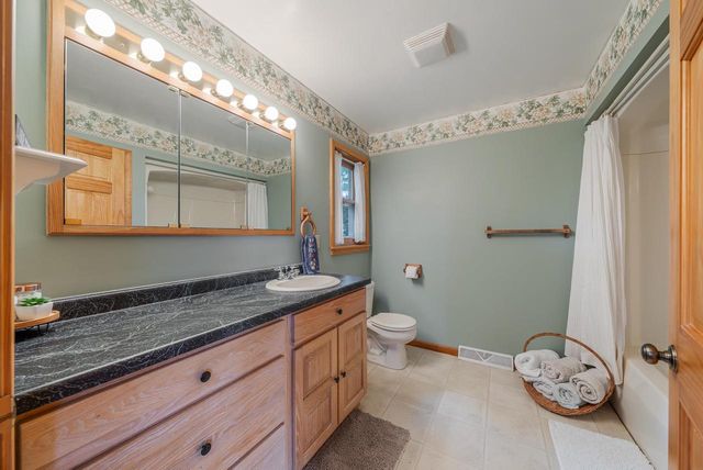 N2286 FERN AVENUE, Waupaca, WI 54981