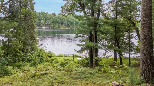 N2286 FERN AVENUE, Waupaca, WI 54981