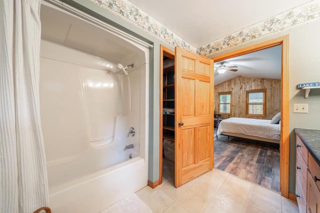 N2286 FERN AVENUE, Waupaca, WI 54981