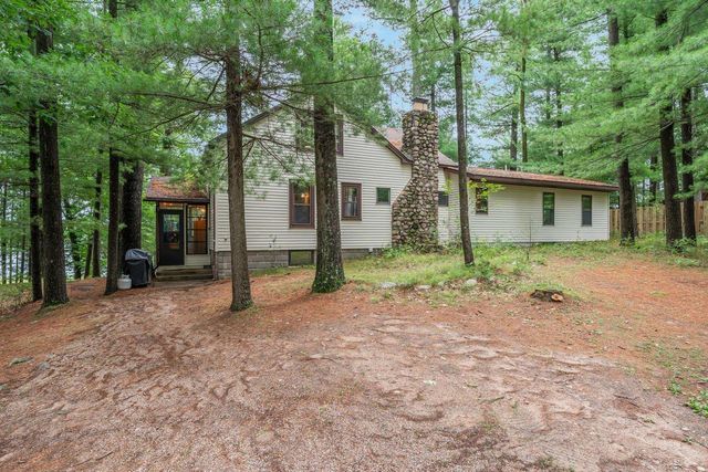 N2286 FERN AVENUE, Waupaca, WI 54981