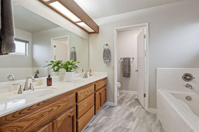 3151 Lemitar Way, Sacramento, CA 95833