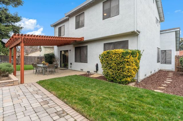 3151 Lemitar Way, Sacramento, CA 95833