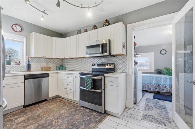 414 Pine Street, Leavenworth, KS 66048