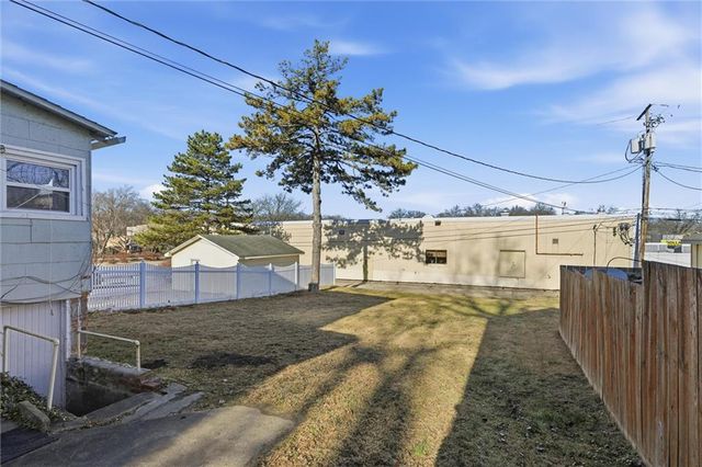 414 Pine Street, Leavenworth, KS 66048