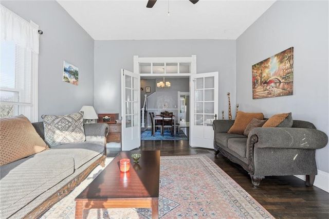 414 Pine Street, Leavenworth, KS 66048