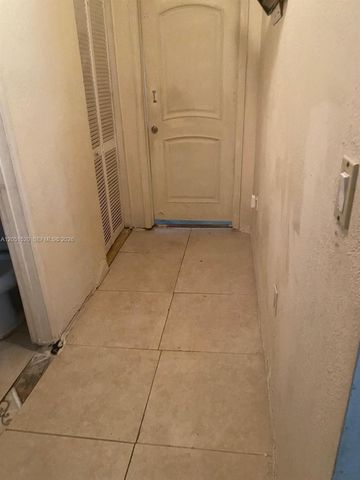 218 SW 10th Ave, Miami, FL 33130