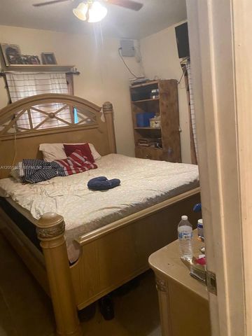 218 SW 10th Ave, Miami, FL 33130