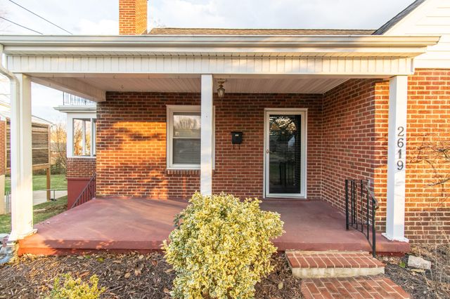 2619 Floraland DR, Roanoke, VA 24012