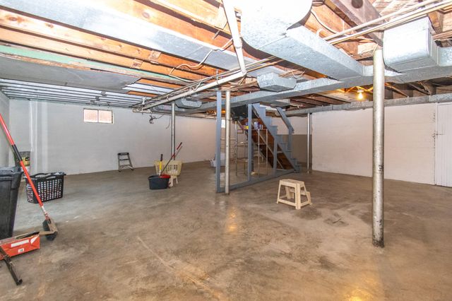 2619 Floraland DR, Roanoke, VA 24012