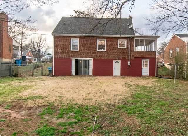 2619 Floraland DR, Roanoke, VA 24012