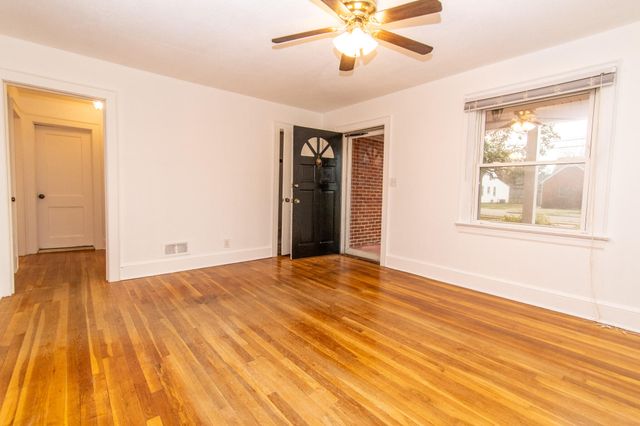 2619 Floraland DR, Roanoke, VA 24012