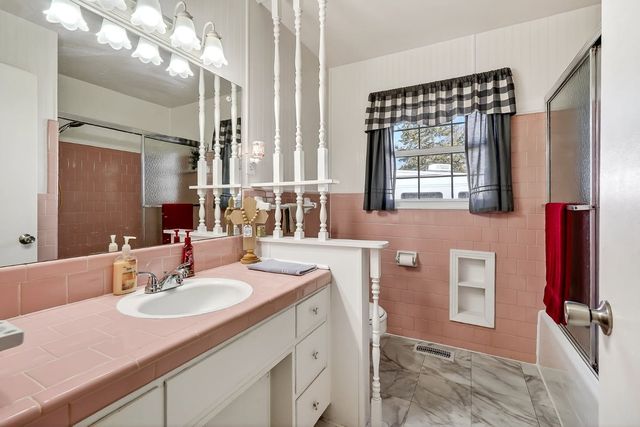 6817 Dale Ridge Rd, Lancaster, TN 38569