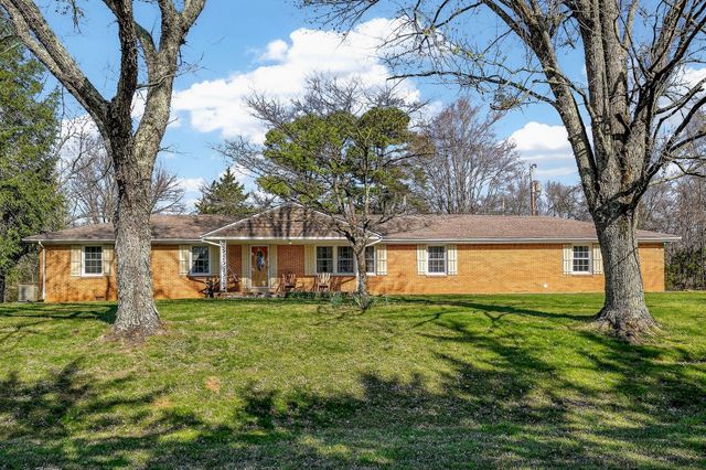 6817 Dale Ridge Rd, Lancaster, TN 38569