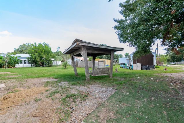 1168 Bayou Blue Rd, Houma, LA 70364