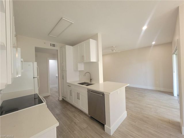 7950 Preserve CIR # 813, Naples, FL 34119