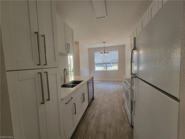 7950 Preserve CIR # 813, Naples, FL 34119