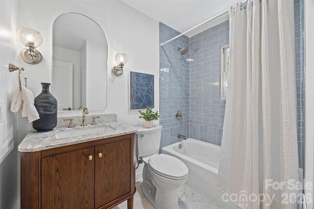 3130 Spring Valley Road, Charlotte, NC 28226