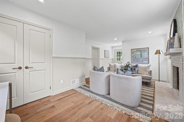 3130 Spring Valley Road, Charlotte, NC 28226