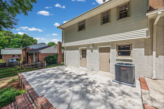 3130 Spring Valley Road, Charlotte, NC 28226