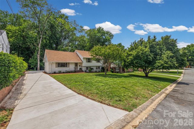 3130 Spring Valley Road, Charlotte, NC 28226