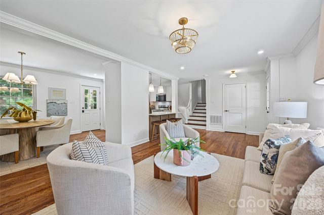 3130 Spring Valley Road, Charlotte, NC 28226