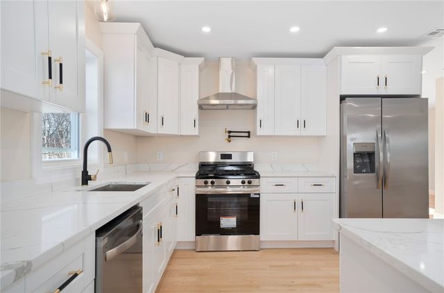 43 Massachusetts Avenue, Cumberland, RI 02864