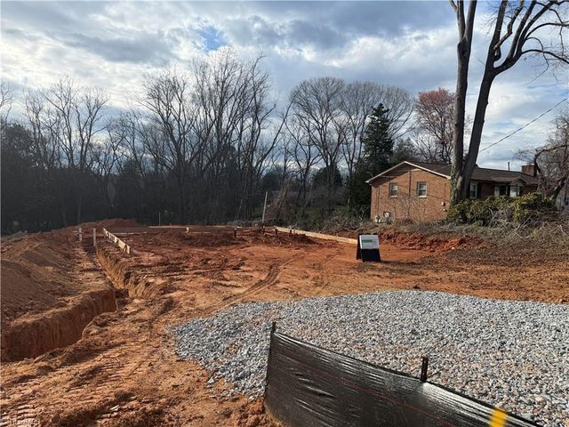 228 Longwood Drive, Winston-salem, NC 27104