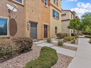 4650 Ranch House Road 22, North Las Vegas, NV 89031