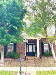 10239 MORNING HILL DR, Memphis, TN 38016