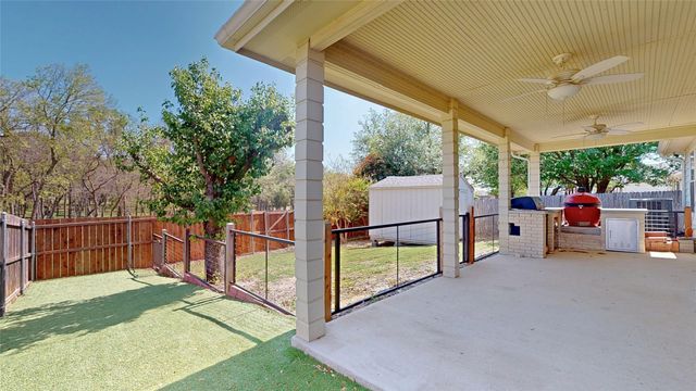 1401 Oak Hollow Lane, Anna, TX 75409