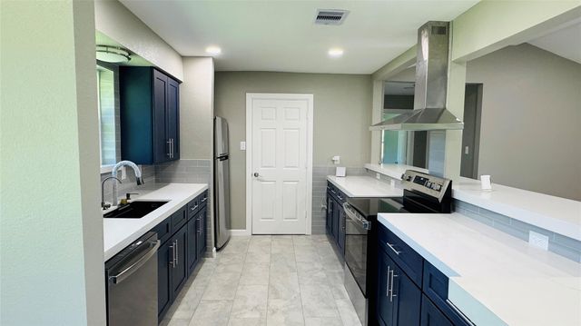 1434 County Road 878a, Sweeny, TX 77480